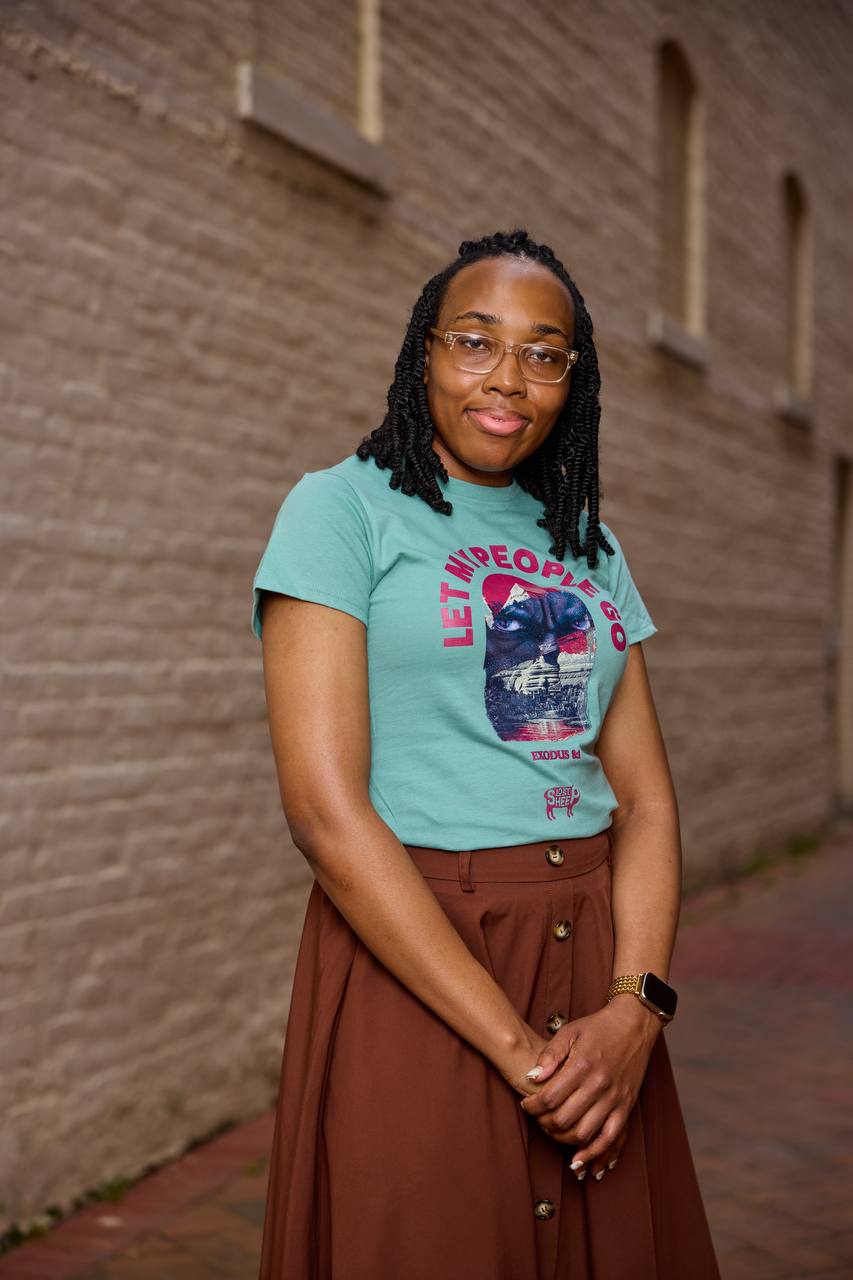 Women's Let My People Go Passover T Shirt